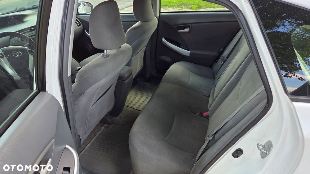 Toyota Prius 1.8 HSD Life - 16