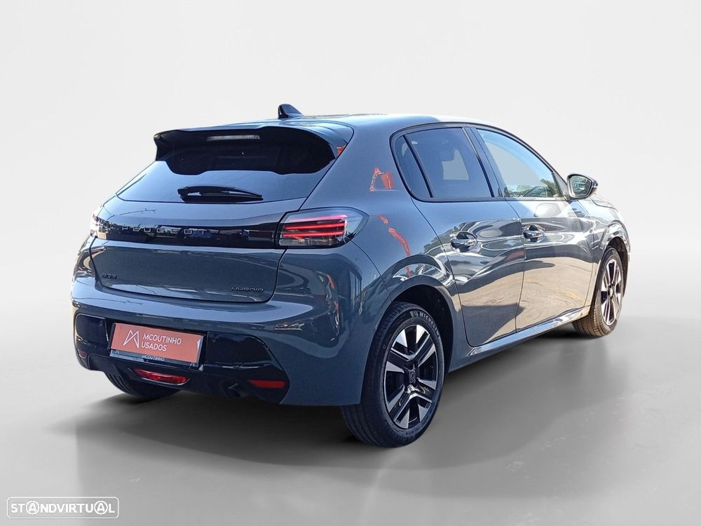 Peugeot 208 - 5