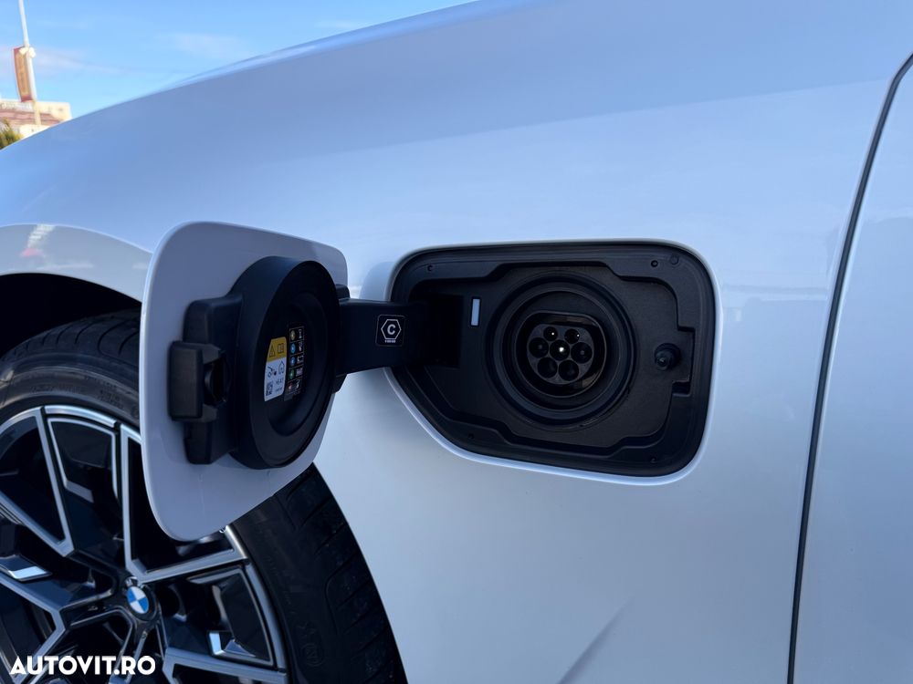 BMW Seria 3 330e AT PHEV - 14