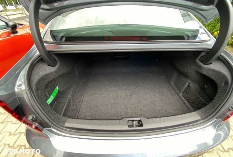 Volvo S60 B4 B R-Design - 11