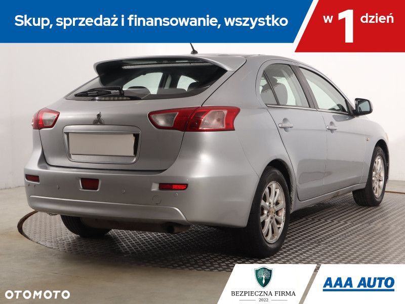 Mitsubishi Lancer - 7