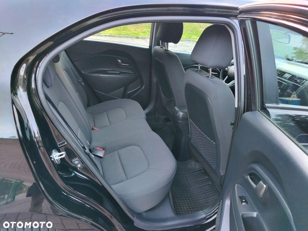 Kia Rio 1.2 Dream Team Edition - 10