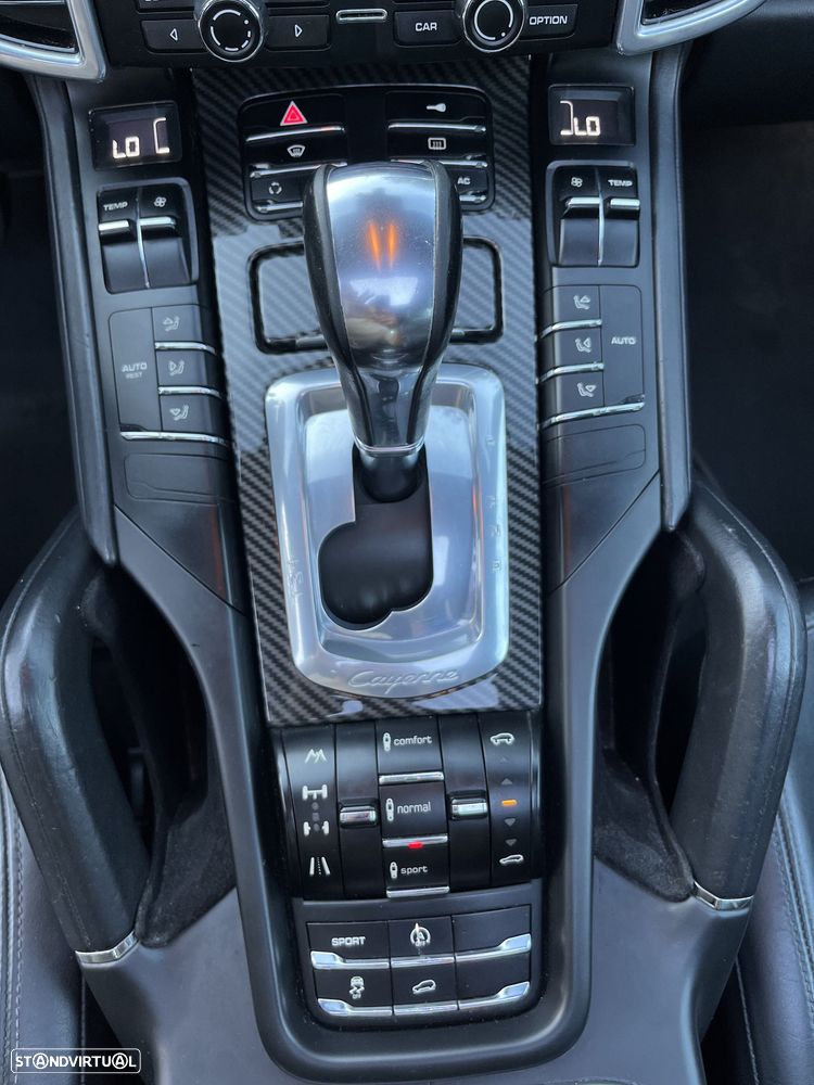 Porsche Cayenne - 24