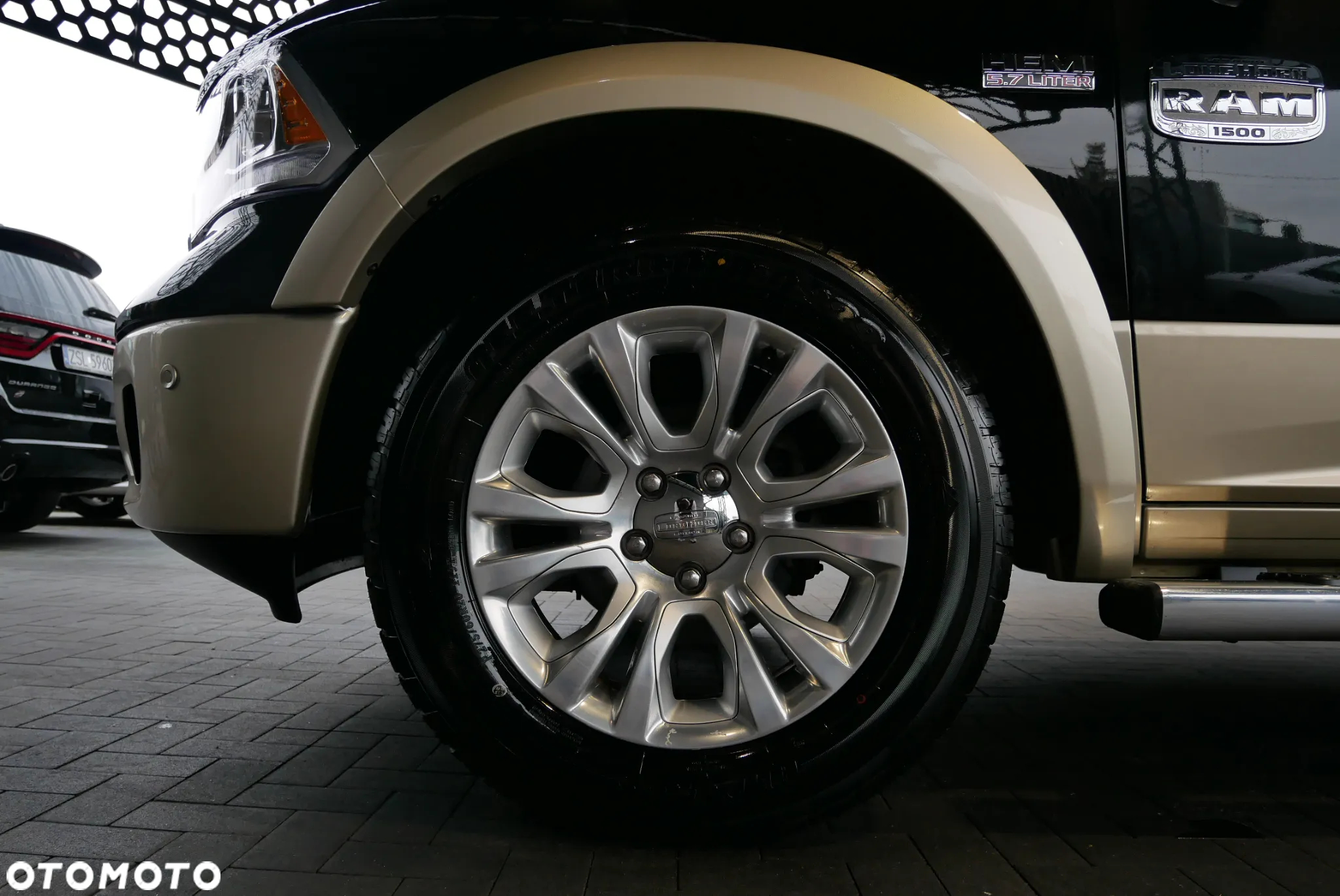 RAM 1500 5.7 Crew Cab Longhorn - 36