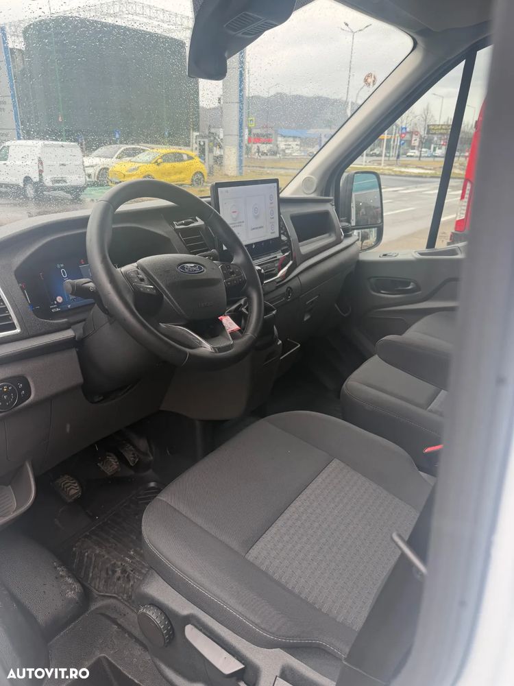 Ford TRANSIT VAN - 13