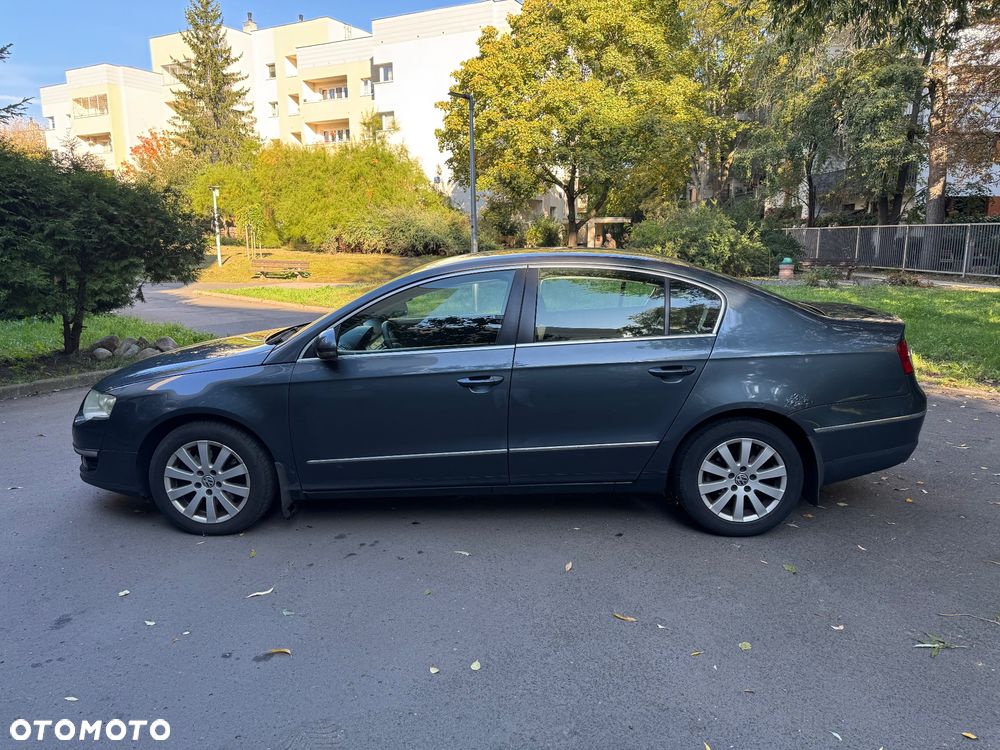 Volkswagen Passat 2.0 TDI DPF Highline - 3