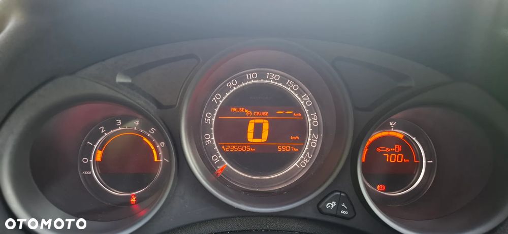 Citroën C4 1.6 HDi Exclusive - 34