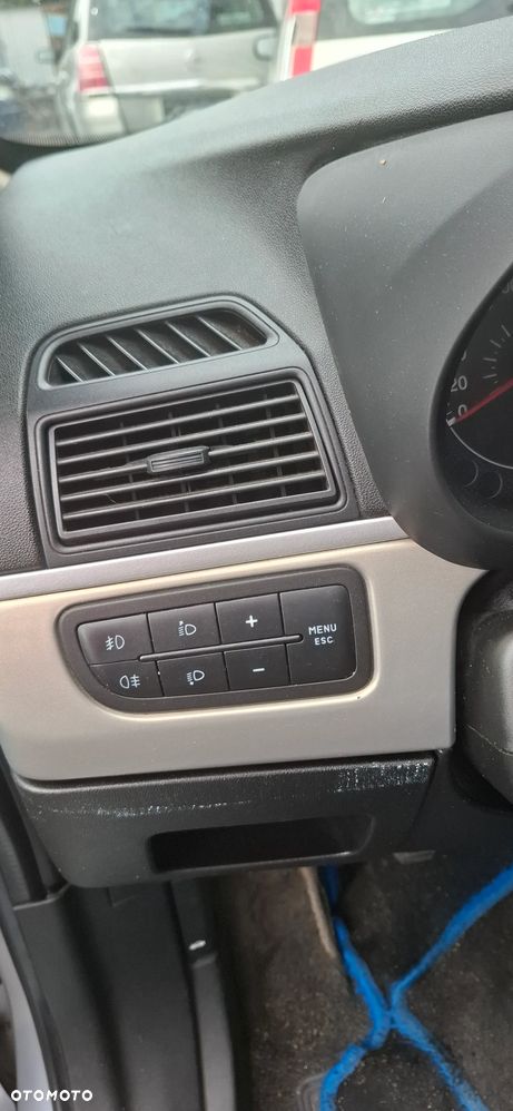 Fiat Grande Punto 1,3 na części 589A - 11