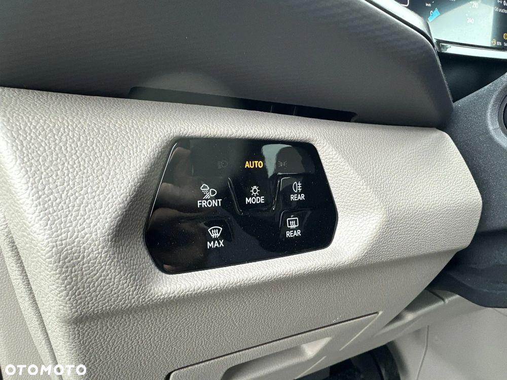 Volkswagen Multivan 2.0 TDI L1 Edition DSG - 27