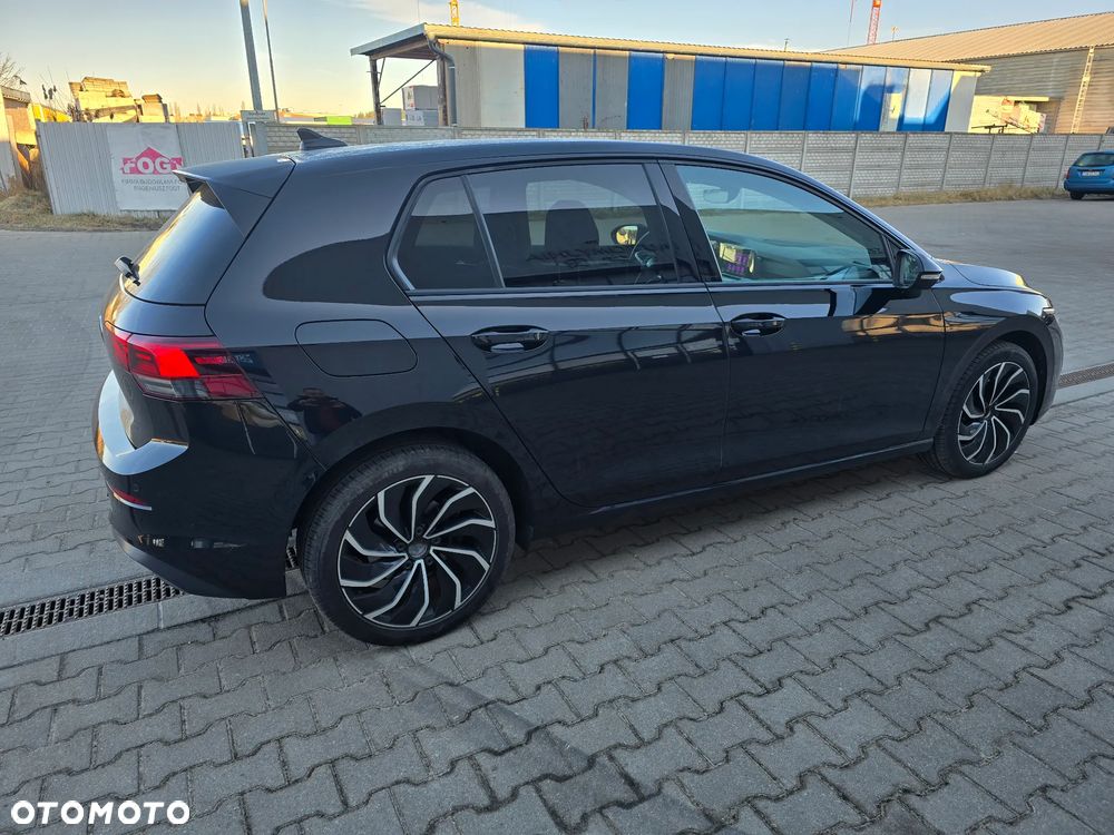 Volkswagen Golf - 23