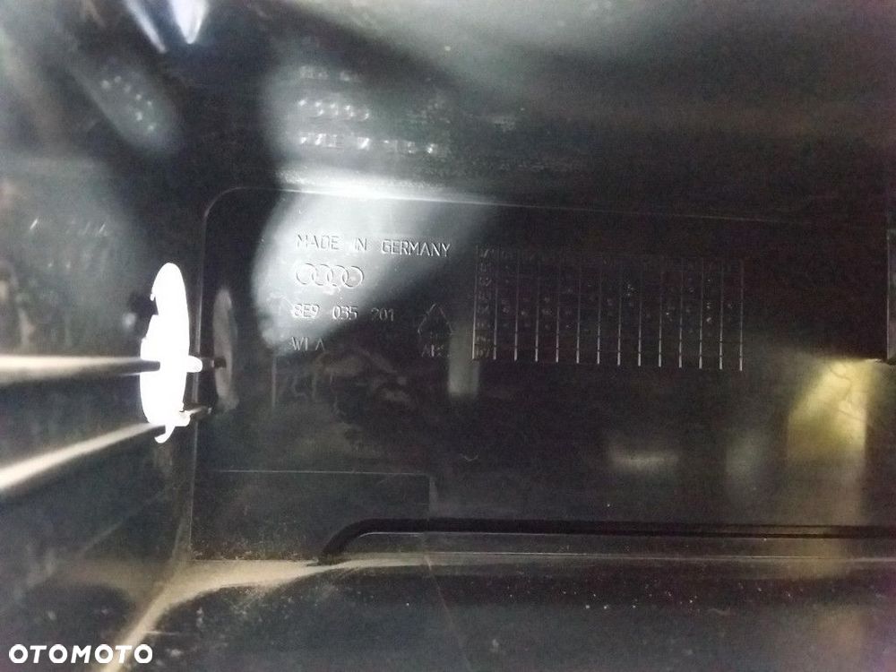 AUDI A4 B7 CZYTNIK NAWIGACJI OBUDOWA 8E9035201 - 4