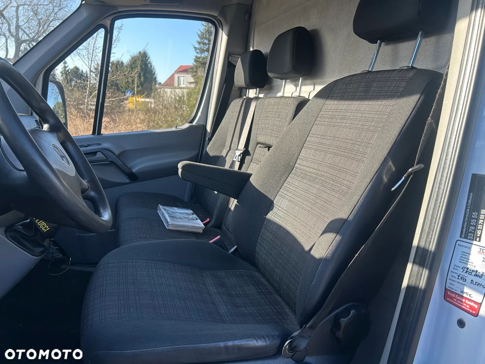 Mercedes-Benz Sprinter - 19