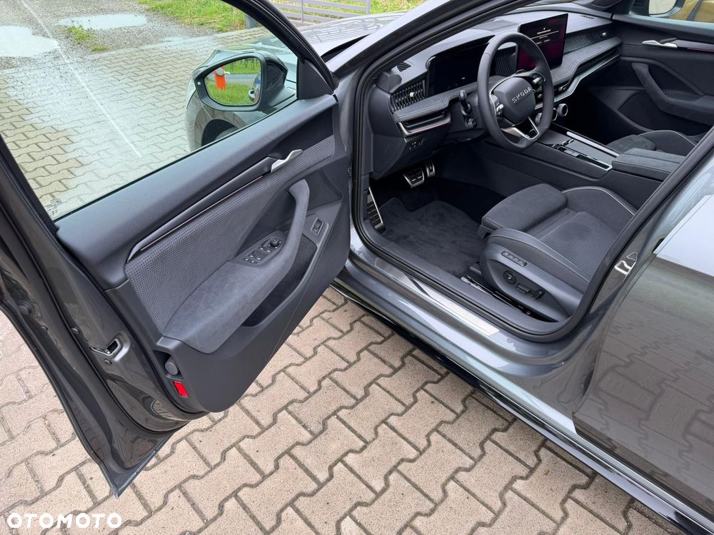 Skoda Superb 1.5 TSI Sportline DSG - 7