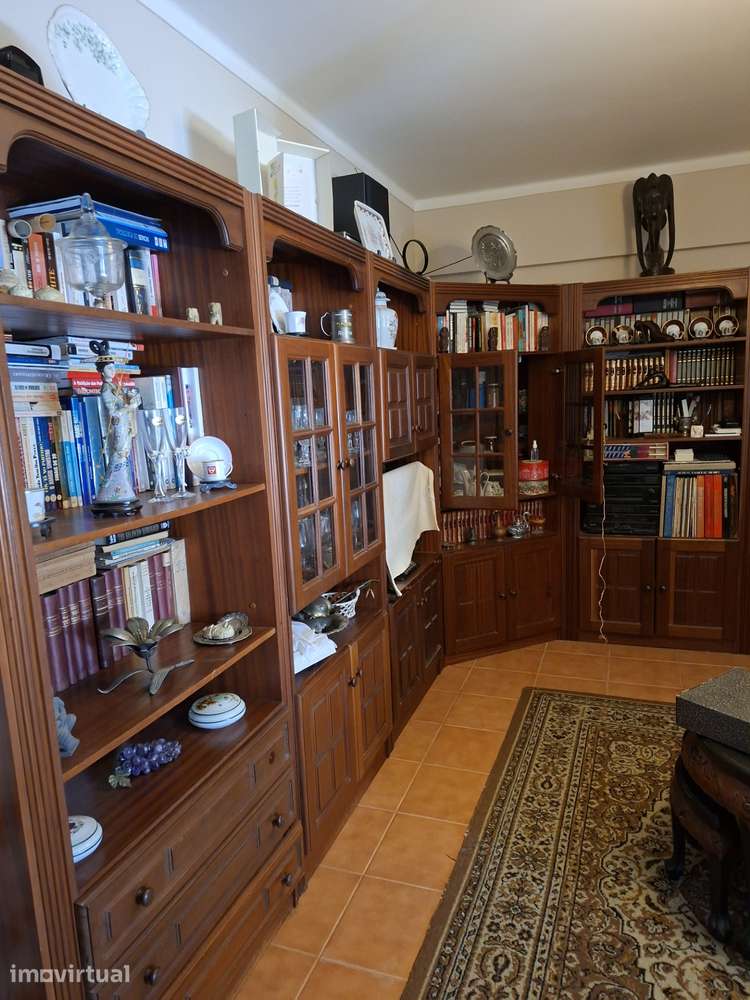 Apartamento T1 em Alcabideche com elevador - Grande imagem: 2/13