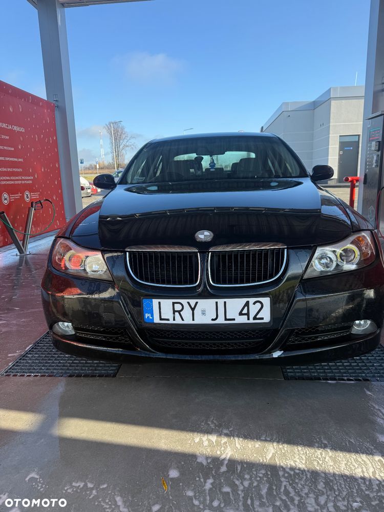 BMW Seria 3 320i - 3