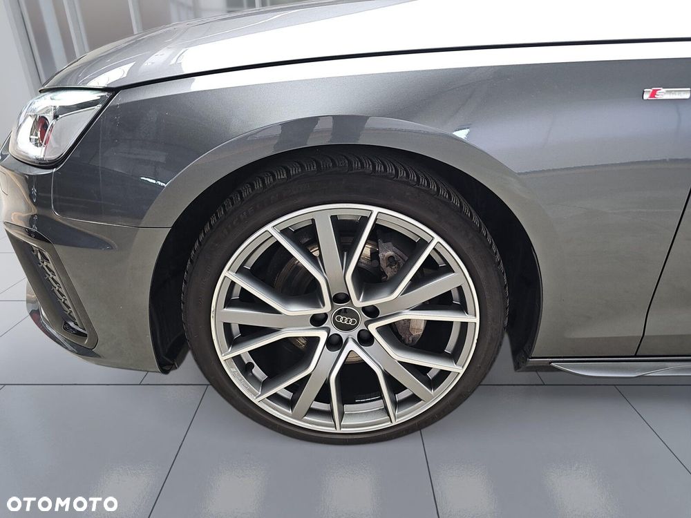 Audi A4 Limousine - 35