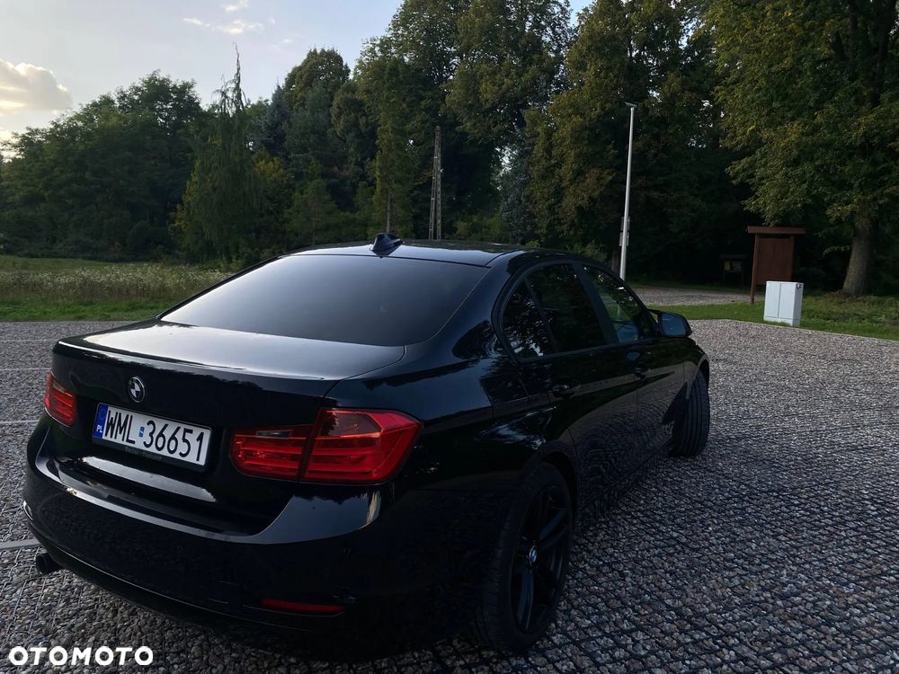 BMW Seria 3 318d - 3