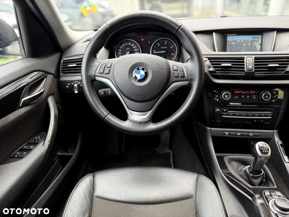 BMW X1 sDrive18d xLine - 13