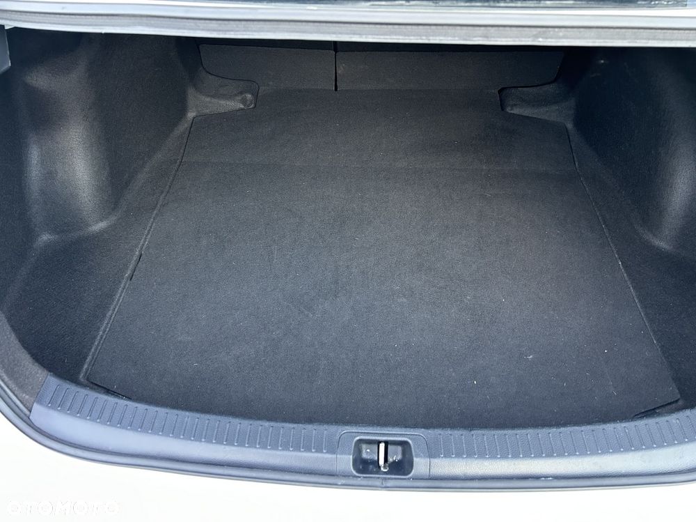 Toyota Corolla 1.5 Comfort MS - 29