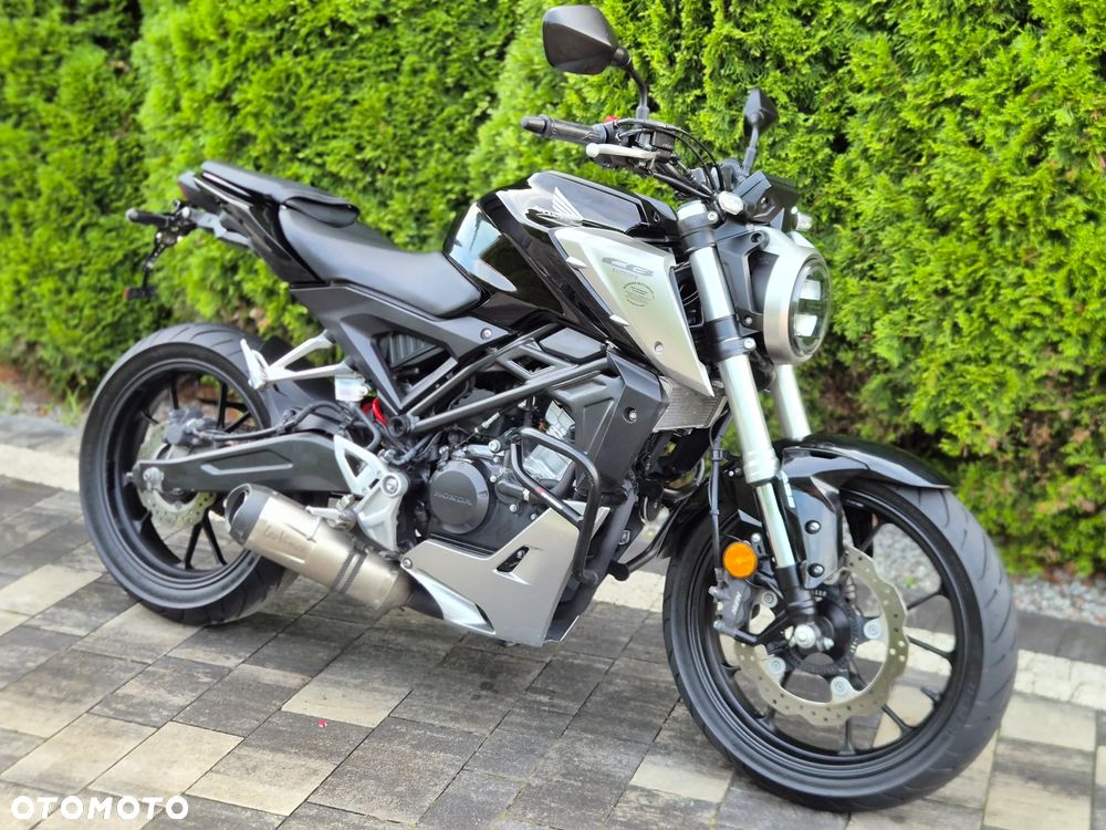 Honda CB - 1