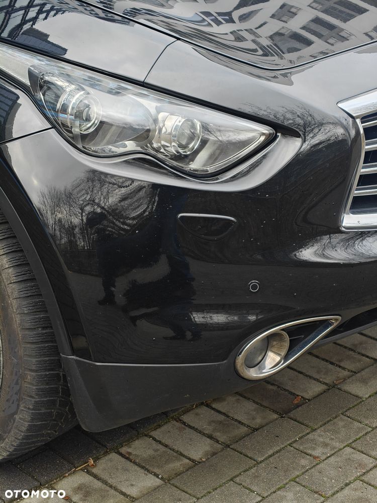 Infiniti QX70 5.0 S Premium - 9