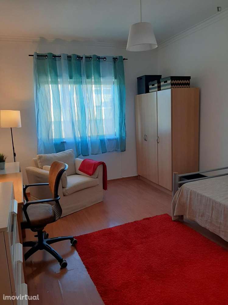 Quarto - localizado em Caparica Lisbon - Grande imagem: 2/16