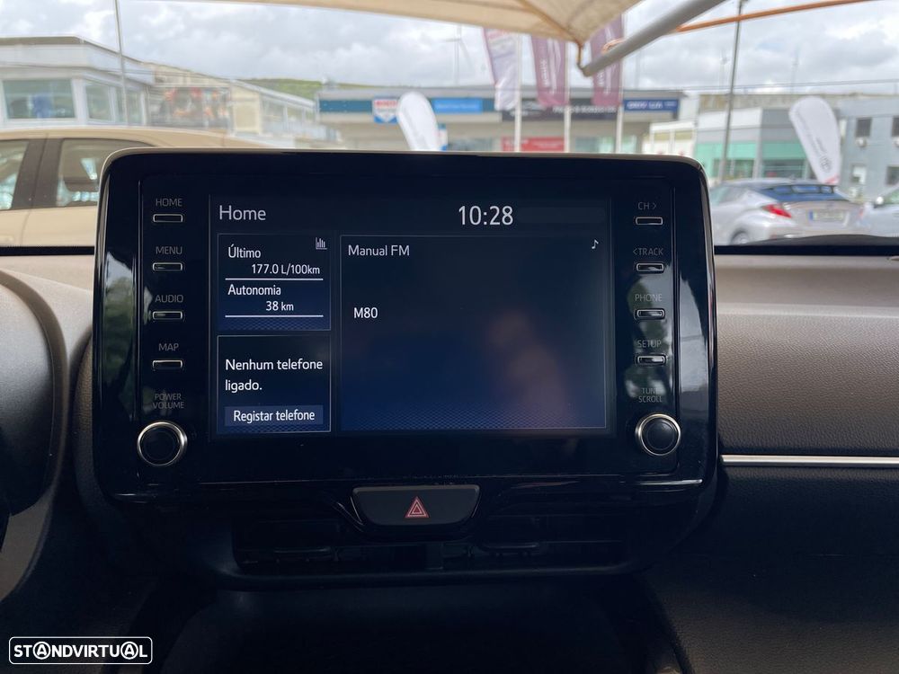 Toyota Yaris Cross 1.5 HDF Comfort Plus - 17