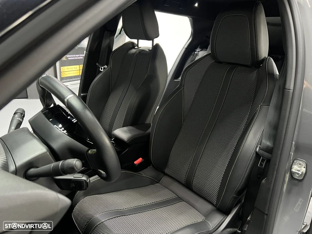 Peugeot e-2008 GT - 11