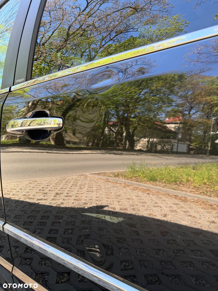 Lancia Voyager 2.8CRD Platinum - 13