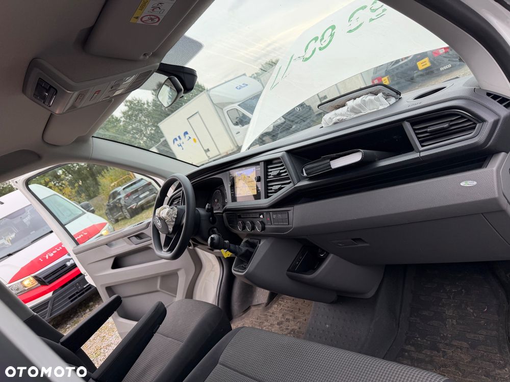 Volkswagen Transporter - 25