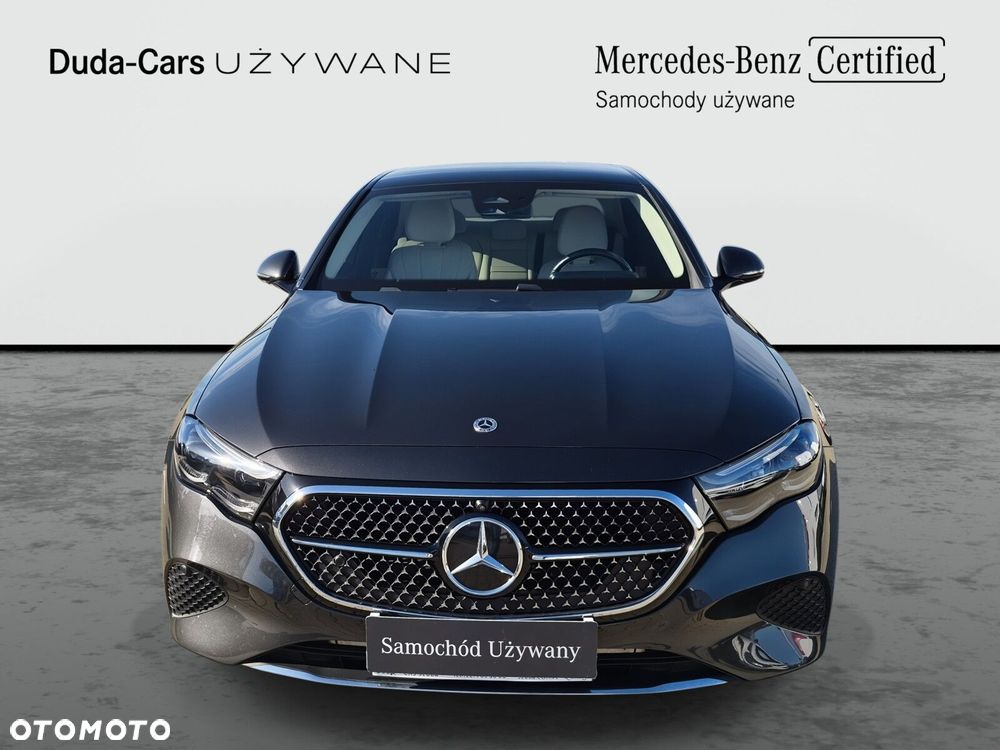 Mercedes-Benz Klasa E - 9