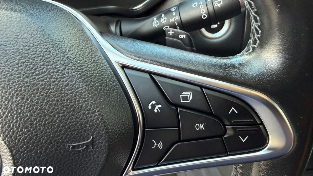 Renault Captur - 36