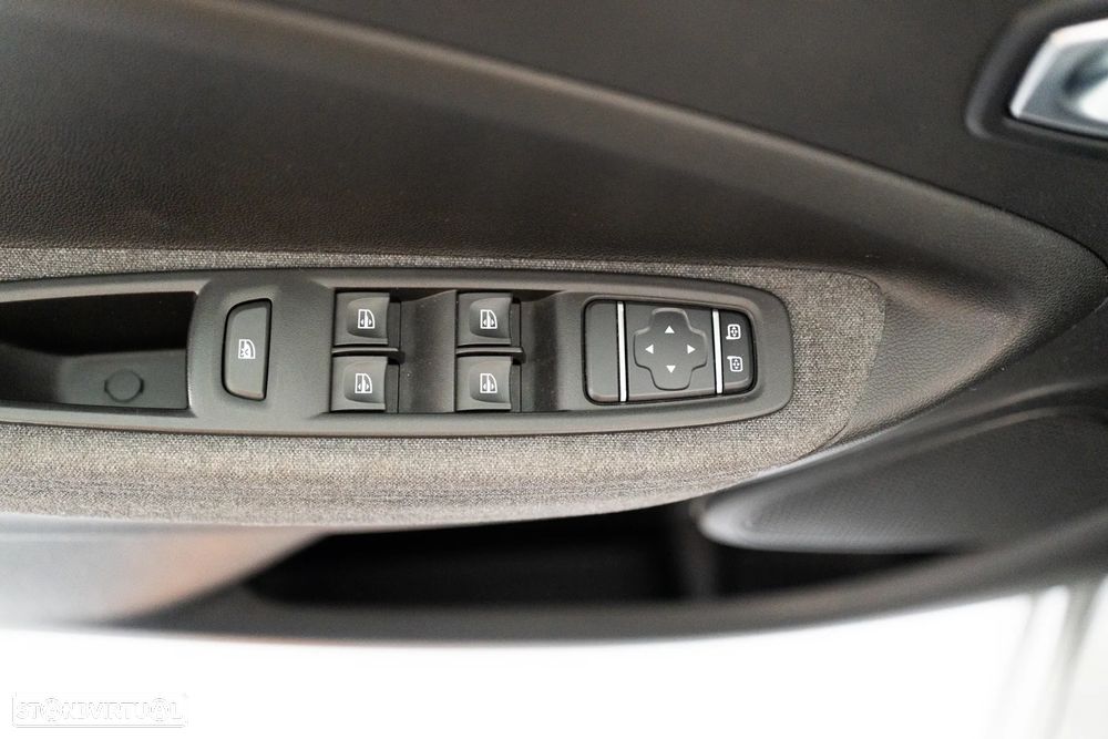 Renault Zoe (c/ Bateria) Limited 50 - 15