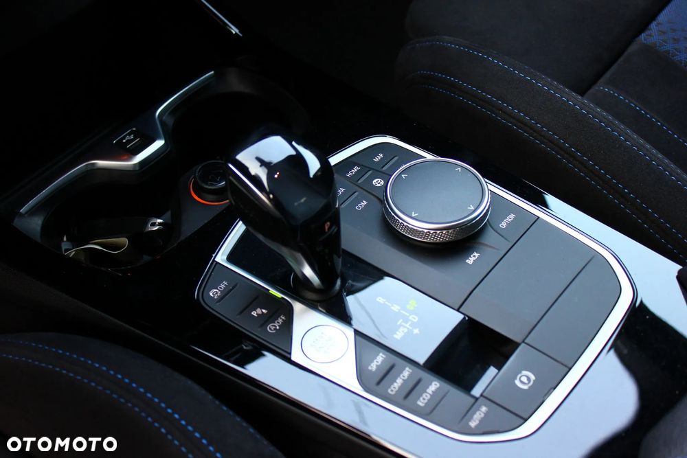 BMW Seria 2 218d M Sport sport - 26