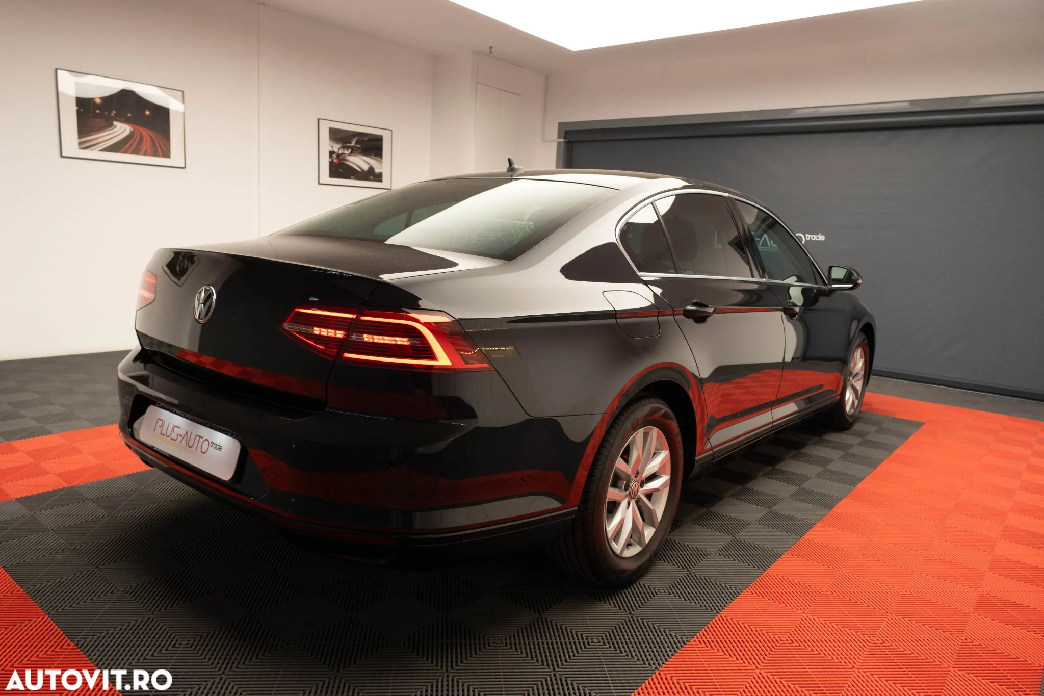 Volkswagen Passat 1.6 TDI DSG Trendline - 3