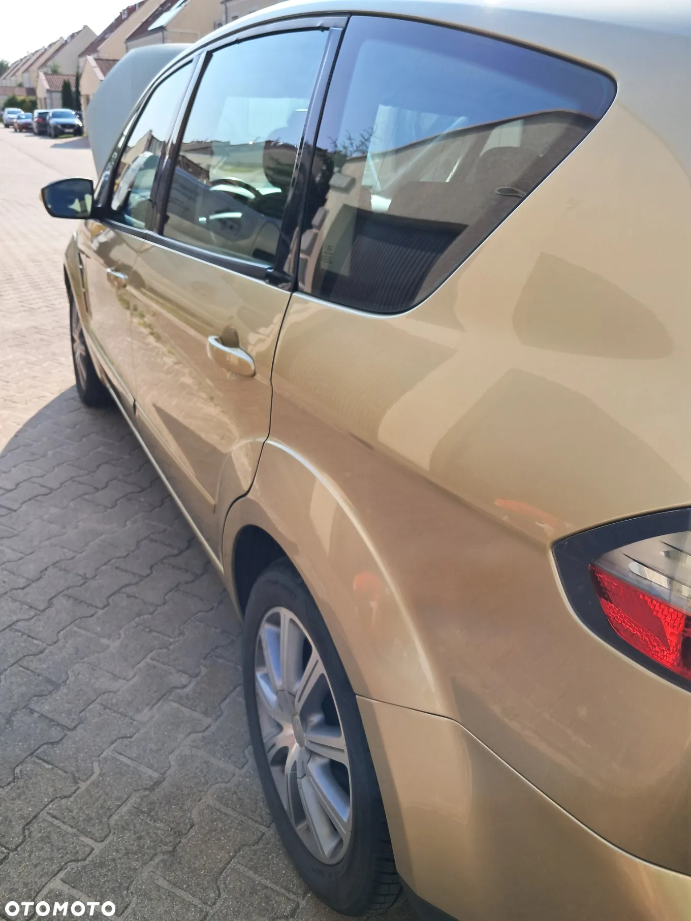 Ford S-Max - 23