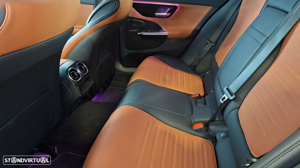 Mercedes-Benz C 300 de 4Matic 9G-TRONIC AMG Line Advanced - 52
