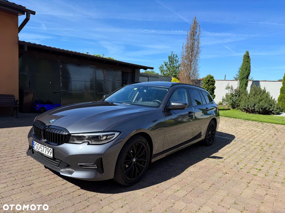 BMW Seria 3 318d mHEV - 3