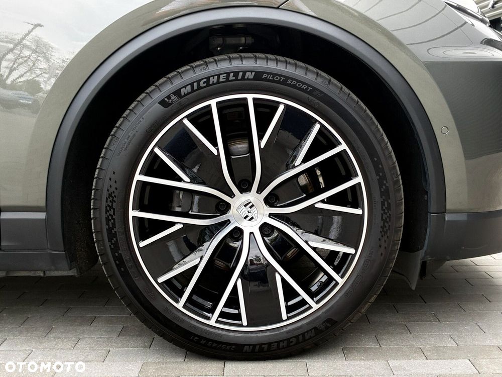 Porsche Macan - 17