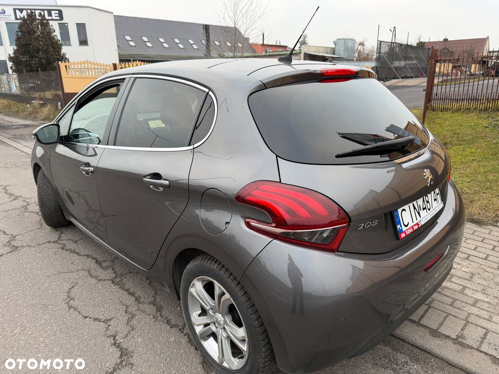 Peugeot 208 PureTech 82 Start & Stop Allure - 8