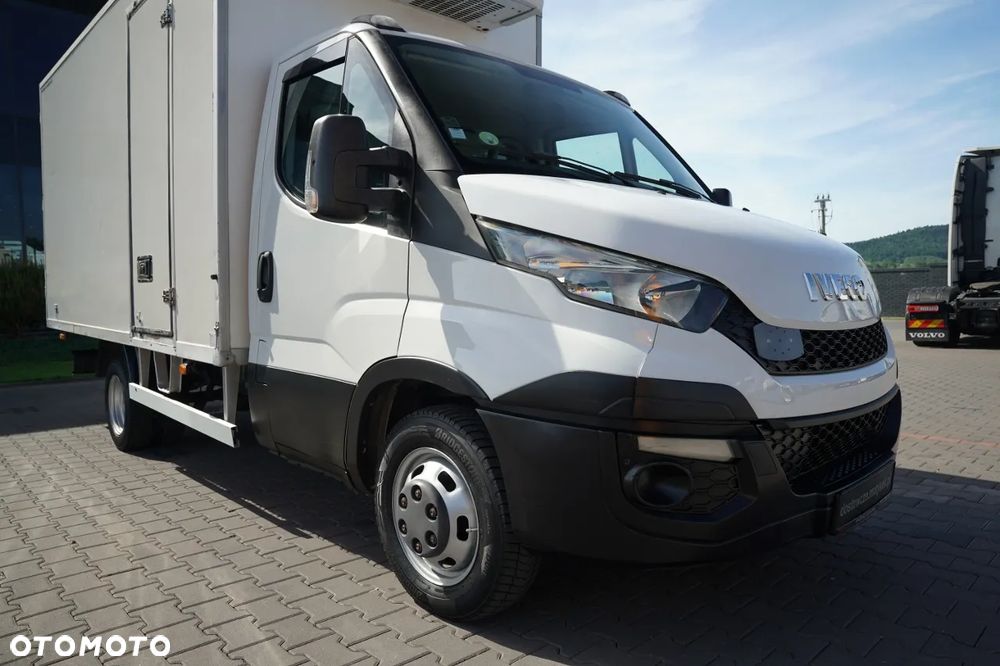 Iveco DAILY 35-130 / CHŁODNIA / MUTITEMPERATURA / 2 X  AGREGAT THERMO KING / SPROWADZONY - 9