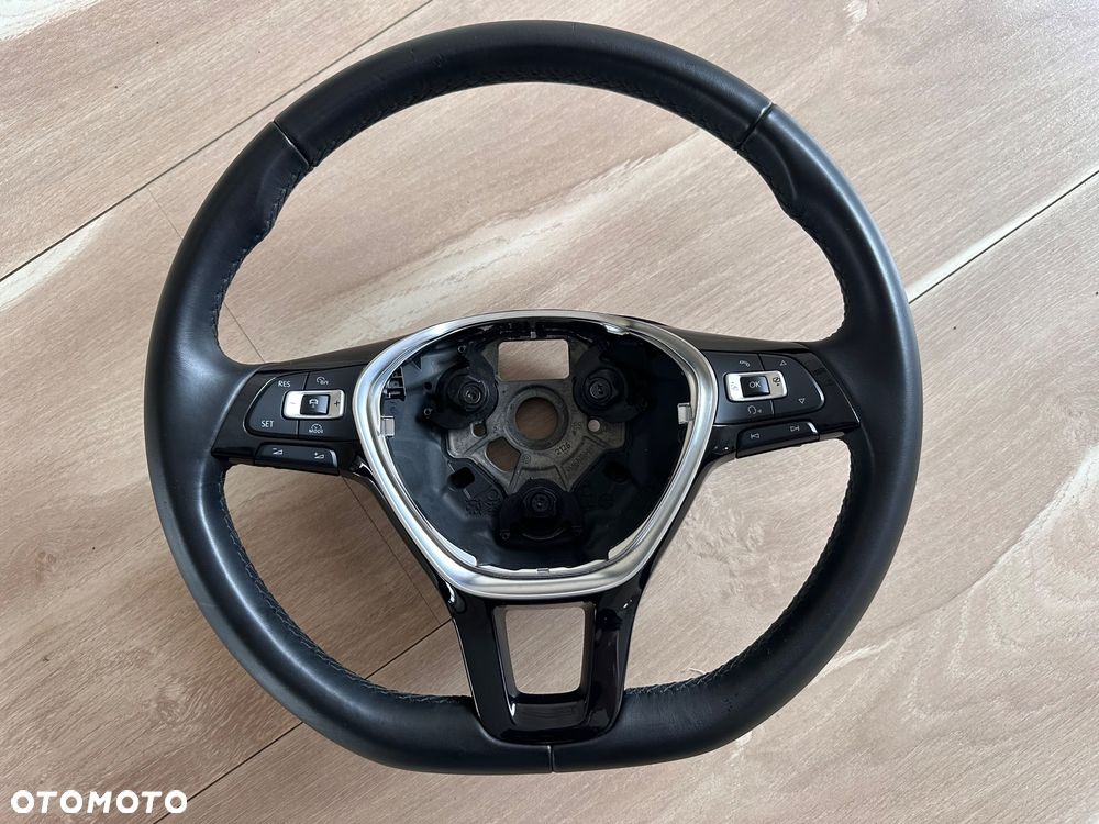Kierownica multifunkcyjna skóra VW Tiguan II 5N