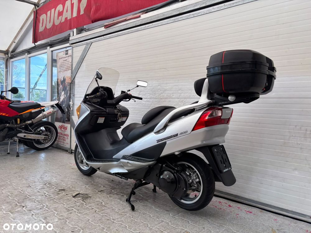 Suzuki Burgman - 10
