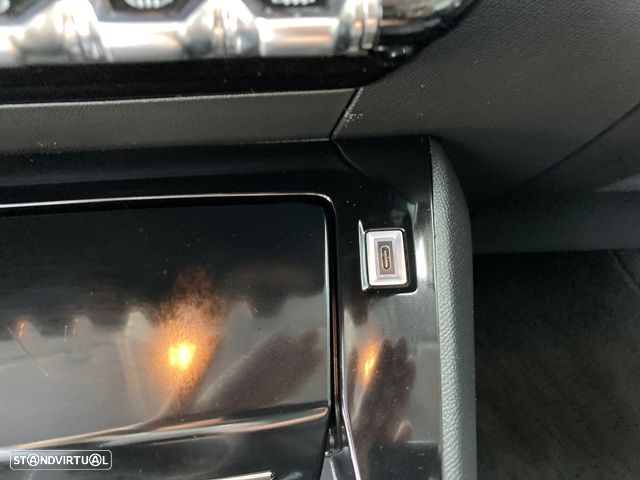 Peugeot 208 1.2 PureTech Allure - 25