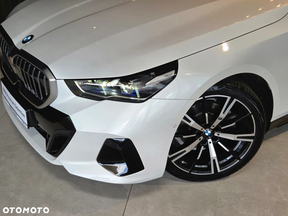 BMW Seria 5 520d xDrive mHEV - 3