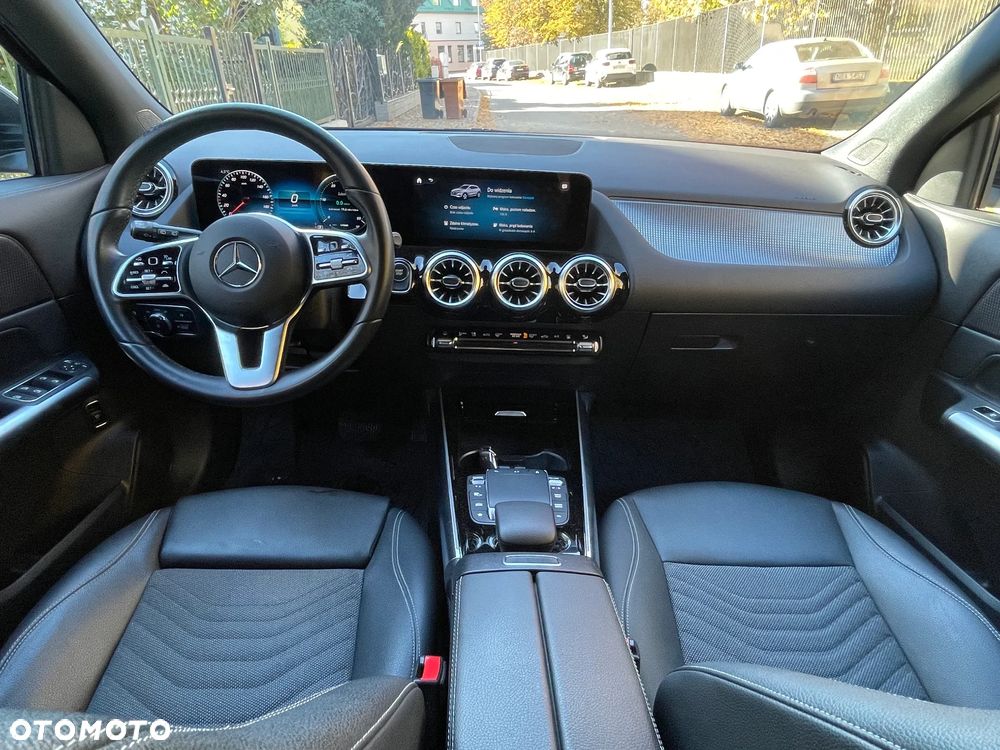 Mercedes-Benz EQA - 7