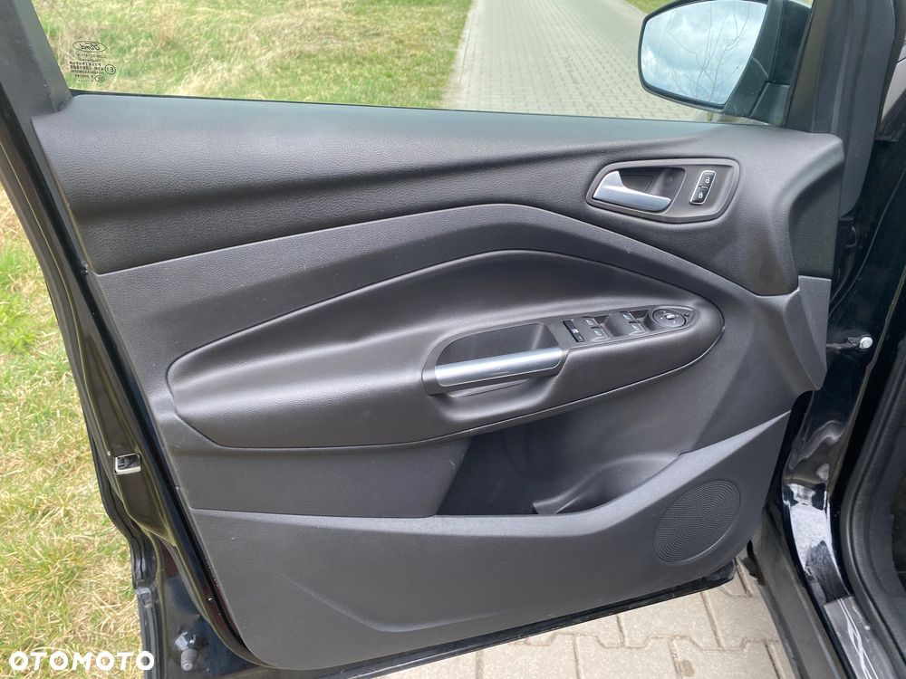 Ford Kuga 2.0 TDCi FWD Titanium - 19