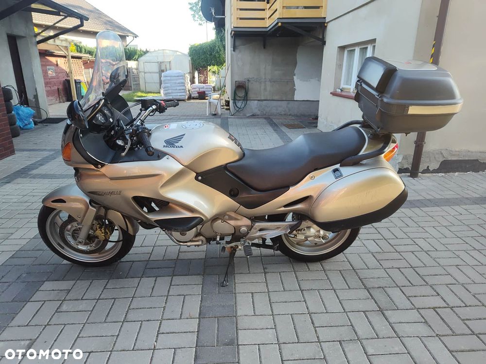 Honda Deauville - 8