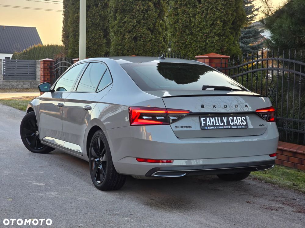 Skoda Superb 2.0 TDI SCR 4x4 Sportline DSG - 4