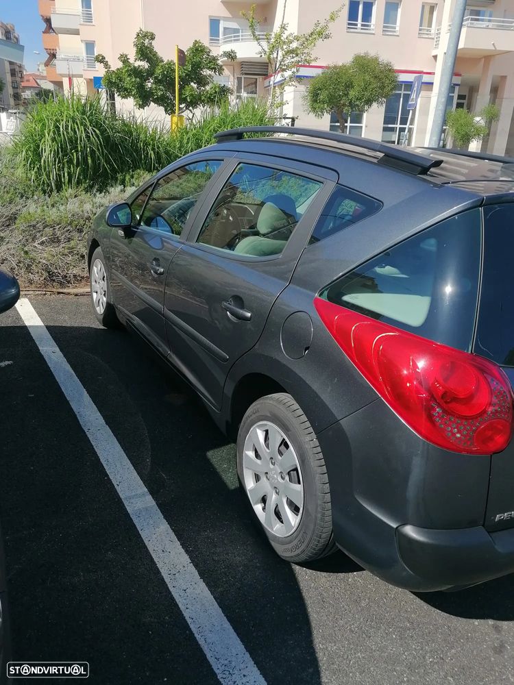 Peugeot 207 SW 1.4 Trendy - 12